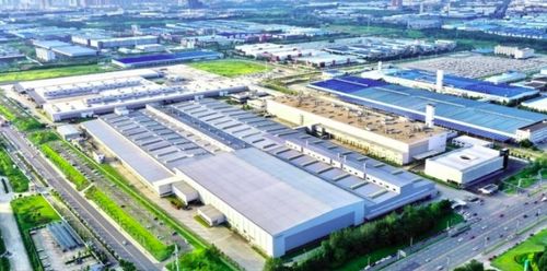 約克VRF系統(tǒng)成功中標(biāo)沃爾沃成都新能源電池車間，助力綠色制造與循環(huán)經(jīng)濟